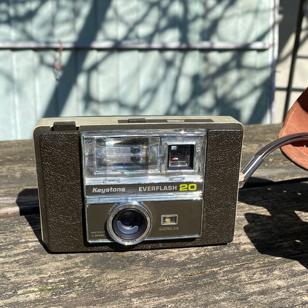 vintage Keystone Everflash 20 camera, 126 format film camera by Berkey Photo USA